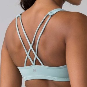 EUC Lululemon free to be bra, size 6